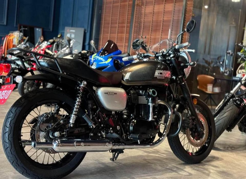 Kawasaki W800 cafe 咖啡 公司車 客人寄賣