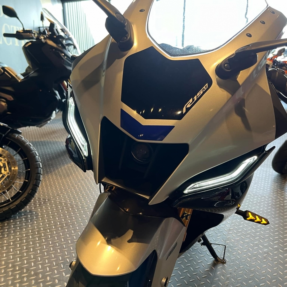 2022 YAMAHA   YZF-R15M 