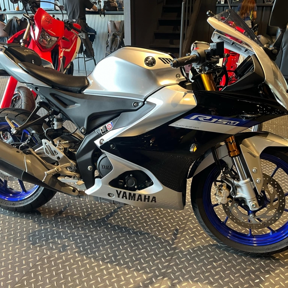 2022 YAMAHA   YZF-R15M 