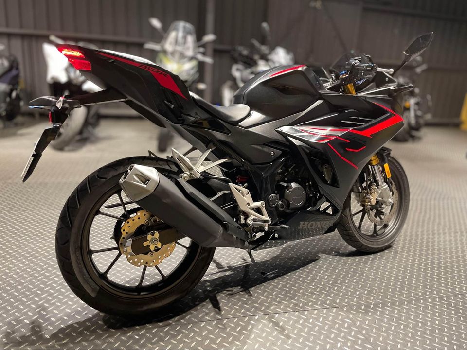 HONDA CBR150R ABS 寄賣