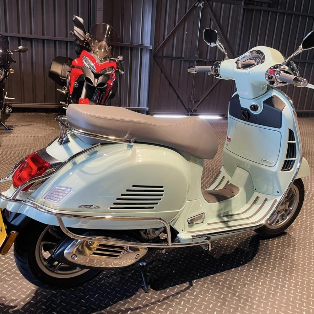 2023/23 偉士牌 Vespa GTS 300 總代理