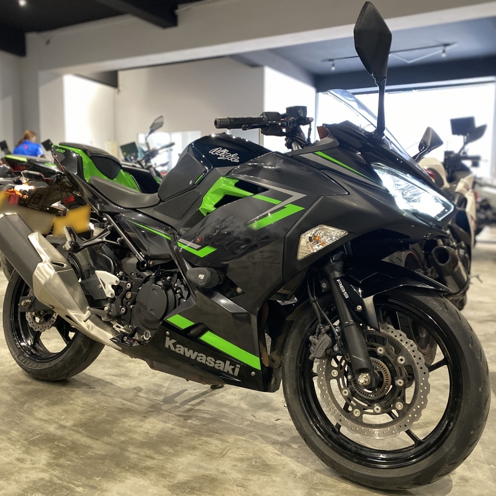 【2019 KAWASAKI NINJA400】