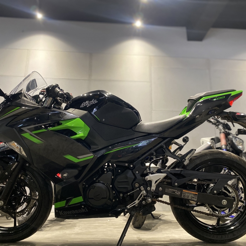 【2019 KAWASAKI NINJA400】