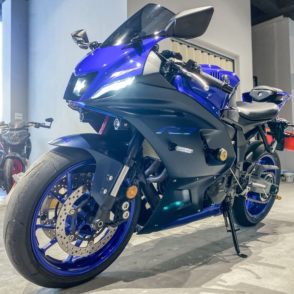 【2022 YAMAHA YZF-R7 公司車】