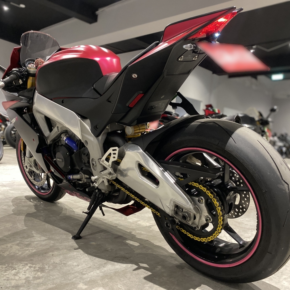 【2014 APRILIA RSV4 R】