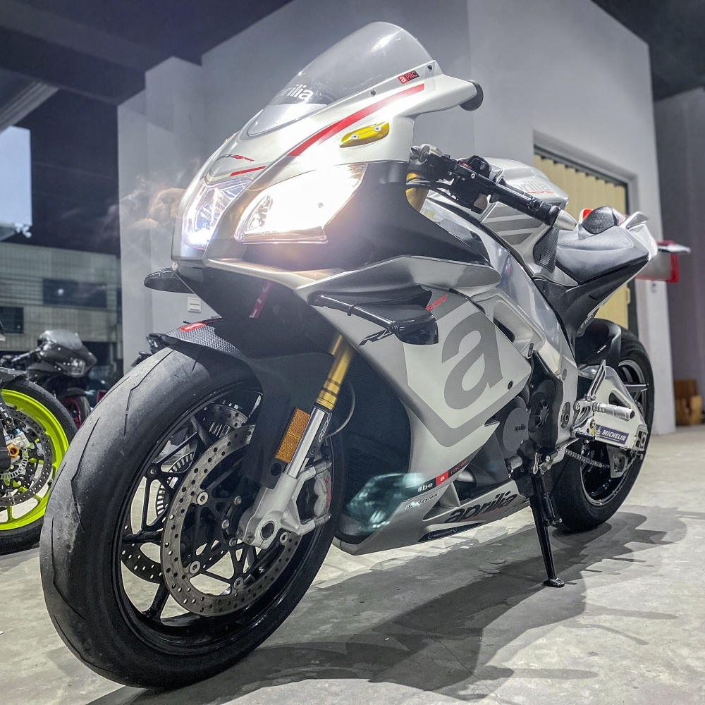 【2015 APRILIA RSV4 RR】