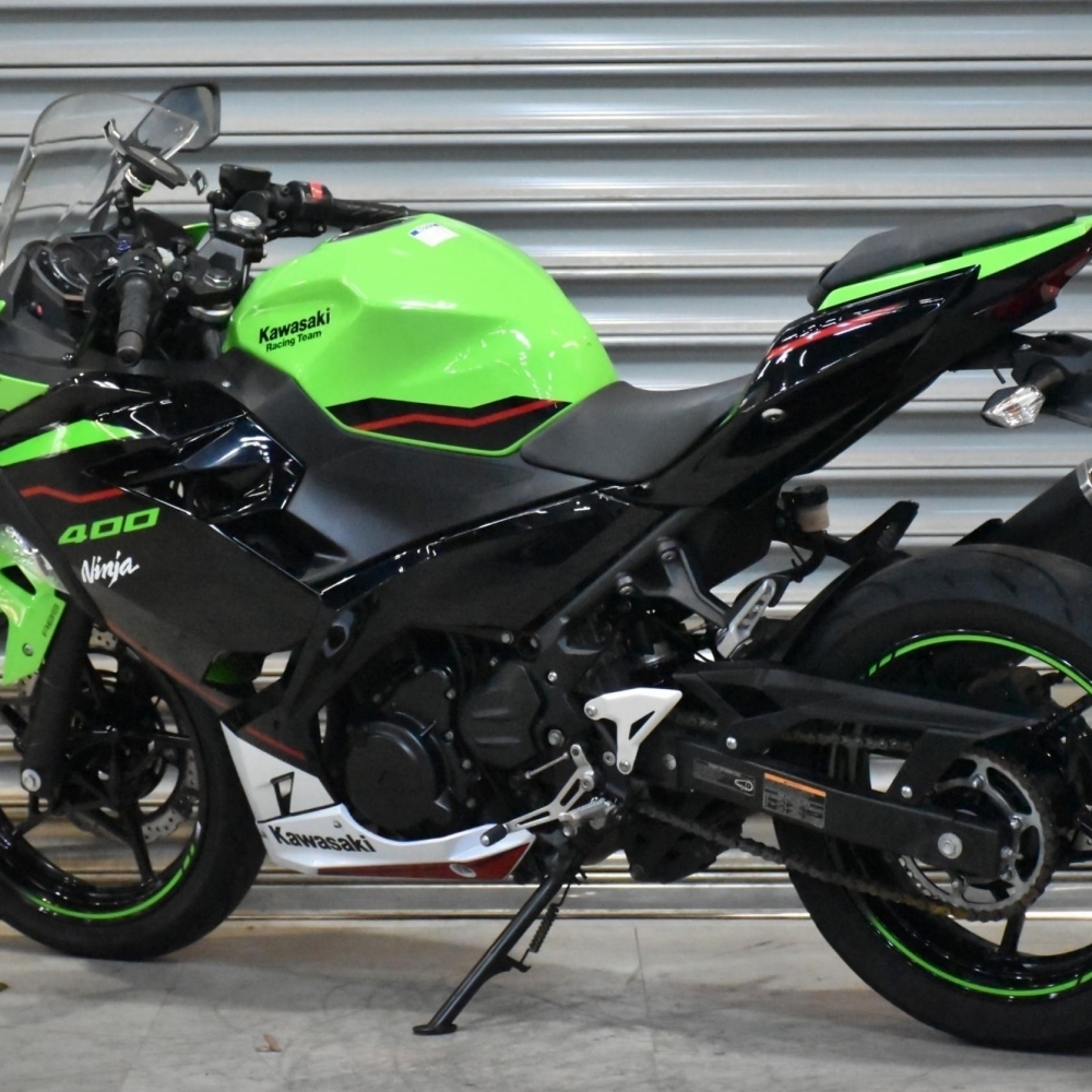 【2021 KAWASAKI NINJA400】