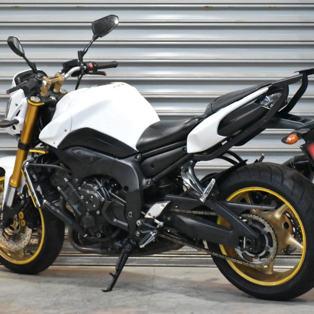 【2010 YAMAHA FZ8】