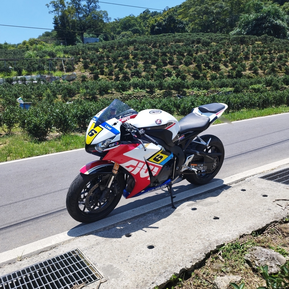 【2015 HONDA CBR1000RR】