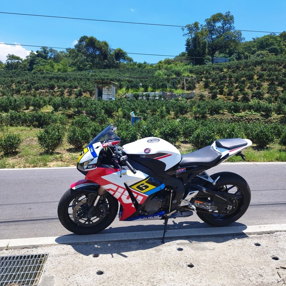 【2015 HONDA CBR1000RR】