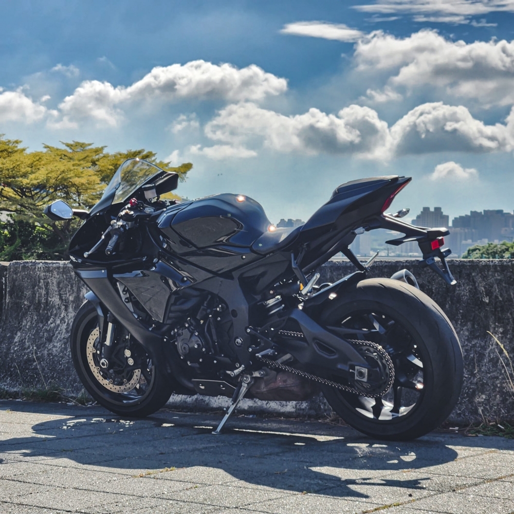 【2020 YAMAHA YZF-R1】