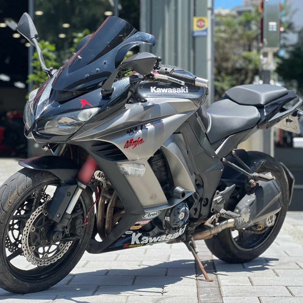 【2012 KAWASAKI Z1000SX】