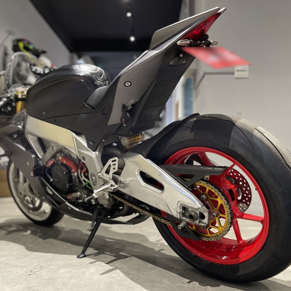 【2013 APRILIA RSV4】