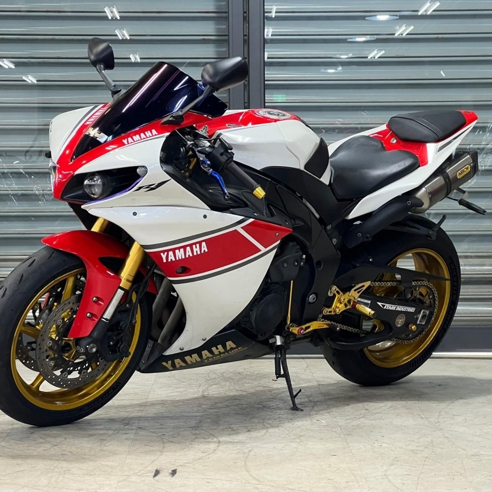 【2012 YAMAHA YZF-R1】