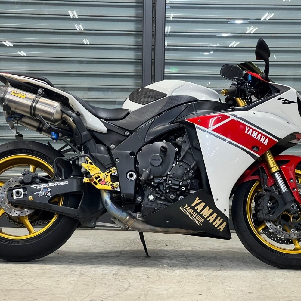 【2012 YAMAHA YZF-R1】