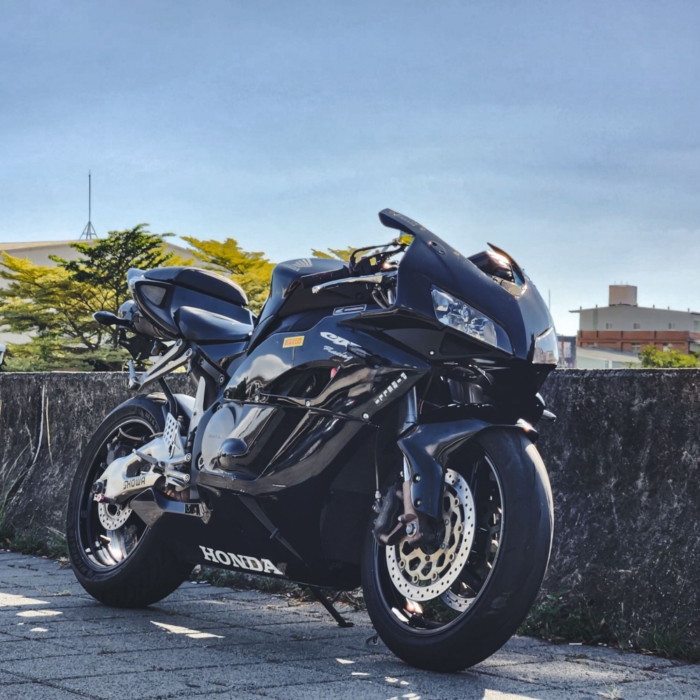 【2005 HONDA CBR1000RR】