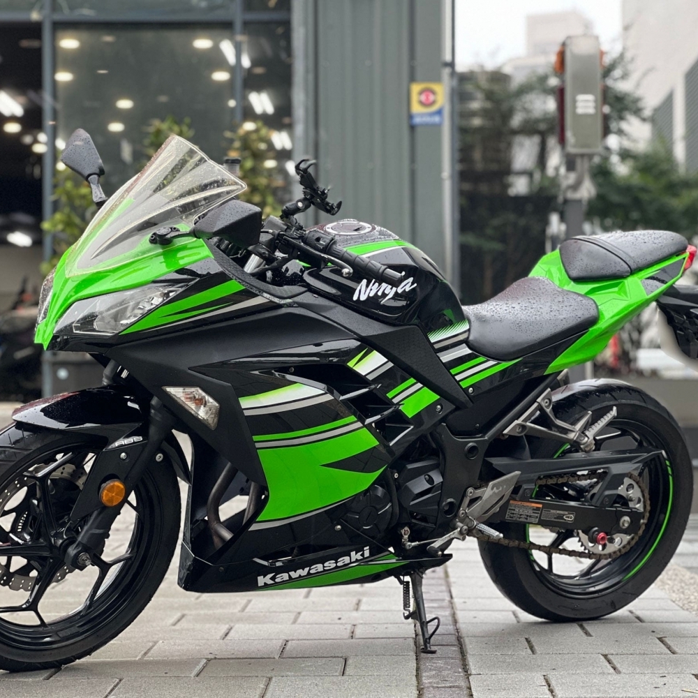 【2017 KAWASAKI NINJA300】