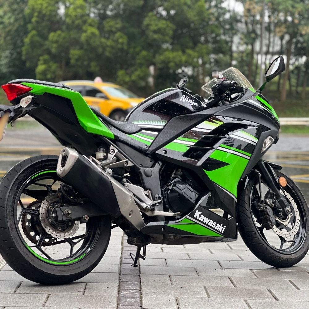 【2017 KAWASAKI NINJA300】