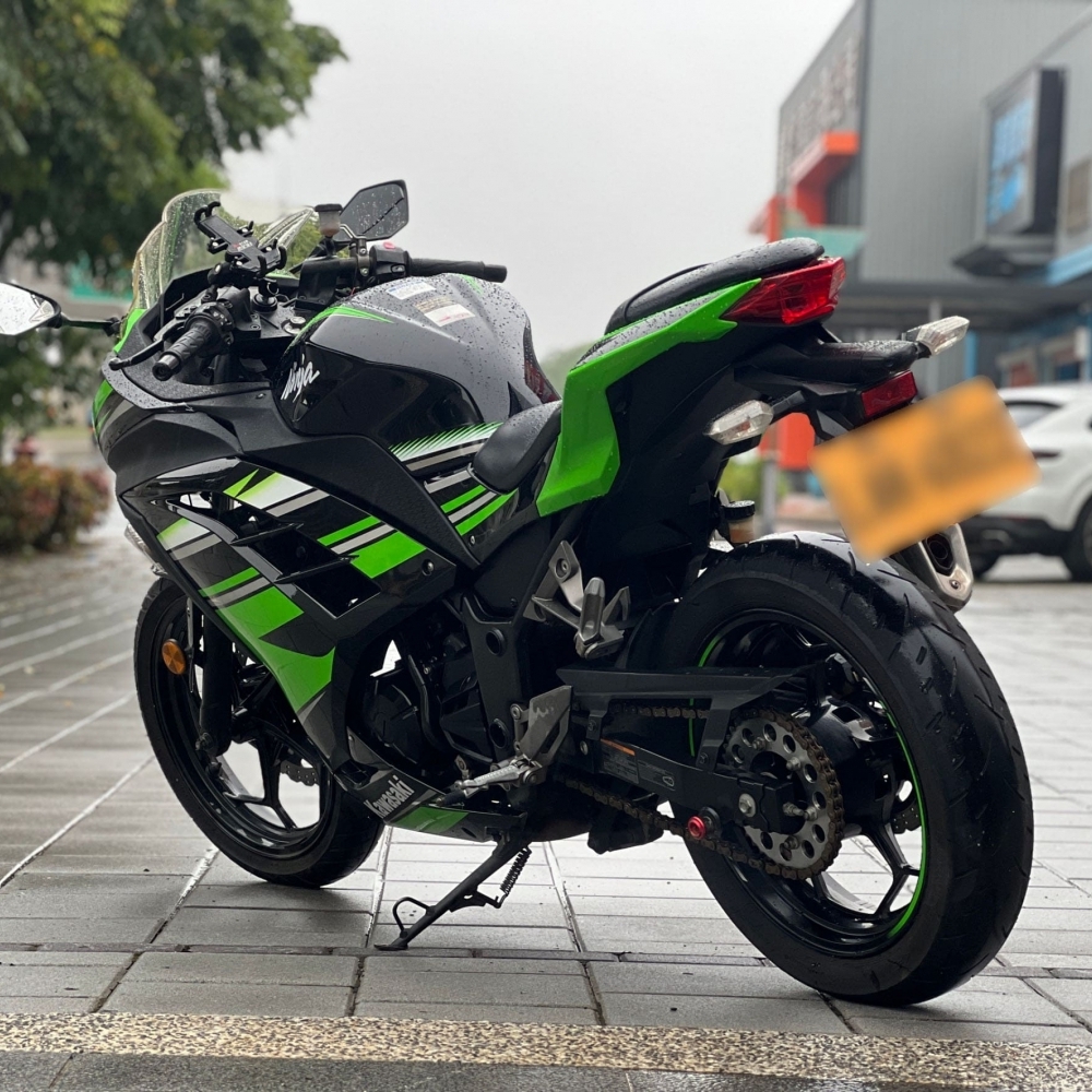 【2017 KAWASAKI NINJA300】