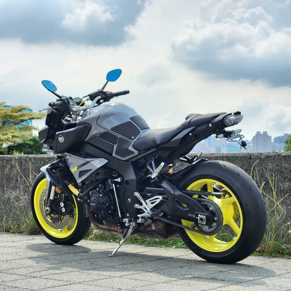 【2016 YAMAHA MT-10】