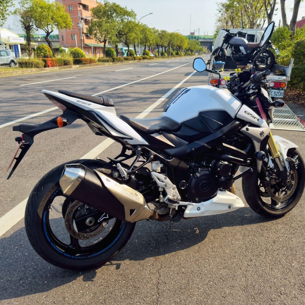 【2016 SUZUKI GSX750 ABS】