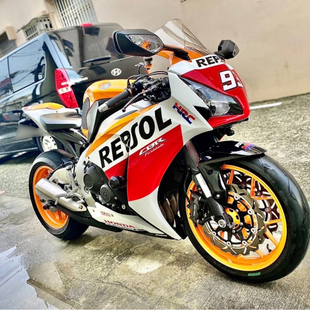 【2015 HONDA CBR1000RR】