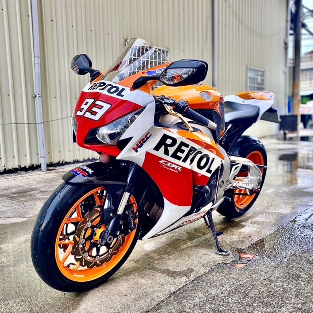 【2015 HONDA CBR1000RR】