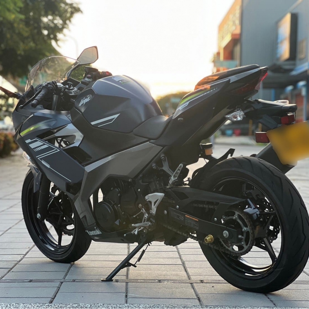 【2021 KAWASAKI NINJA400】