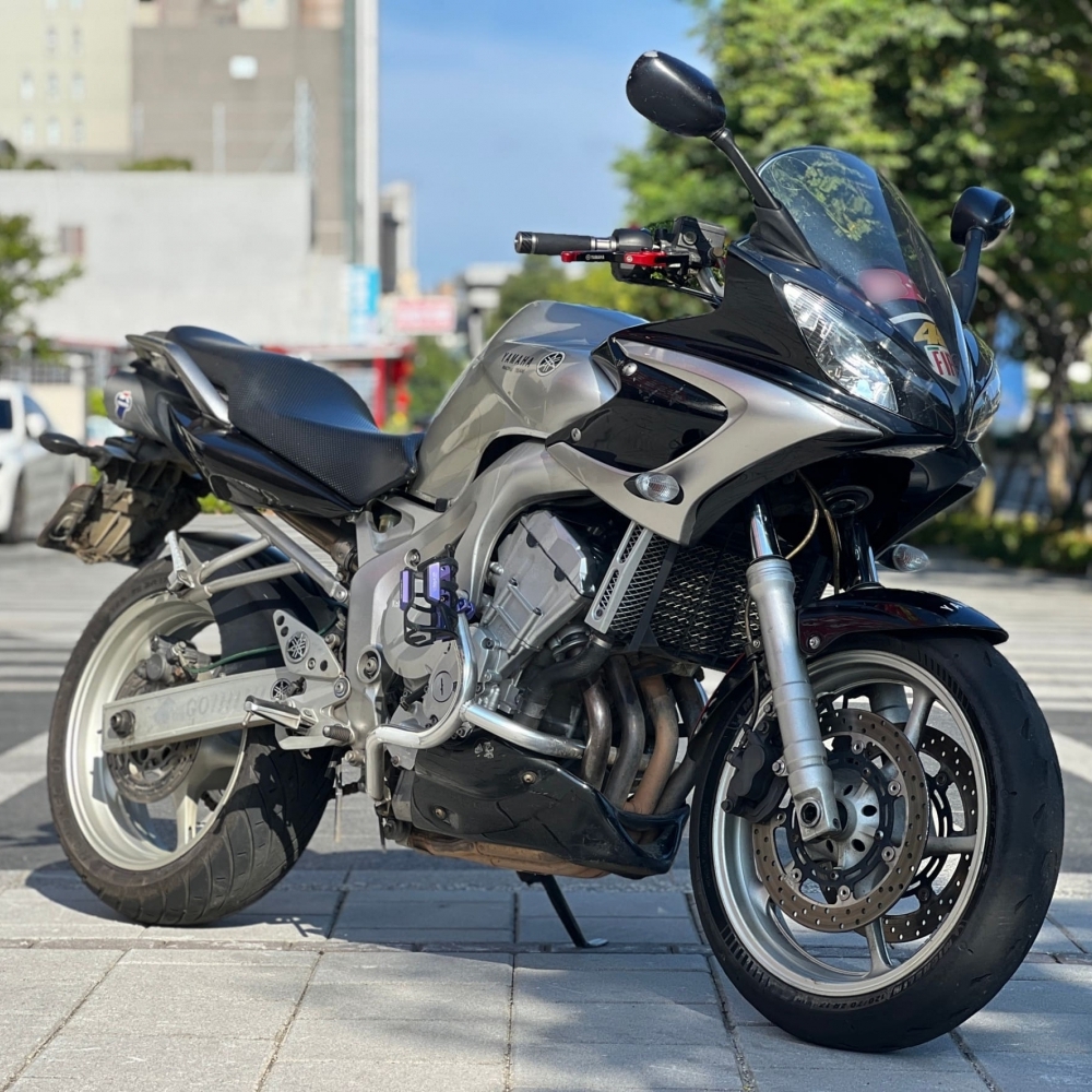 【2004 YAMAHA FZ6】