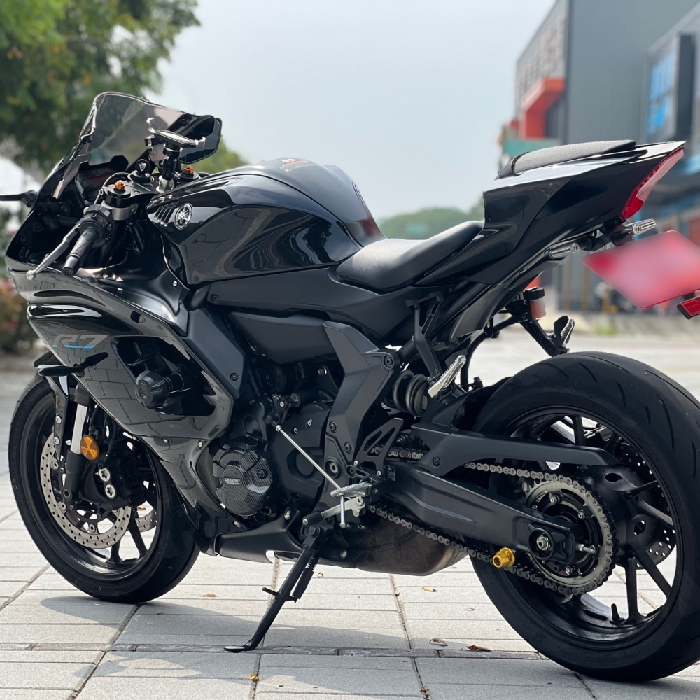 【2023 YAMAHA YZF-R7】