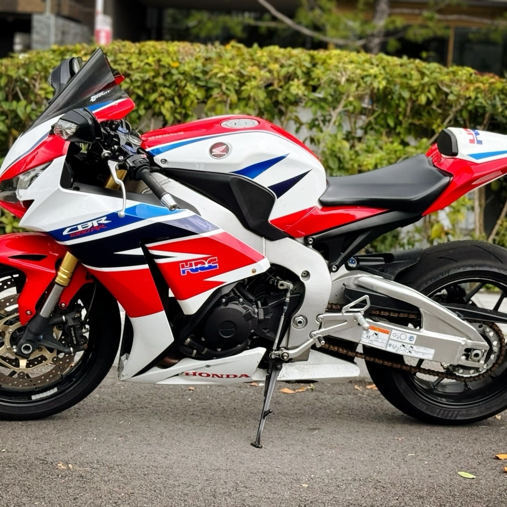 【2013 HONDA CBR1000RR】