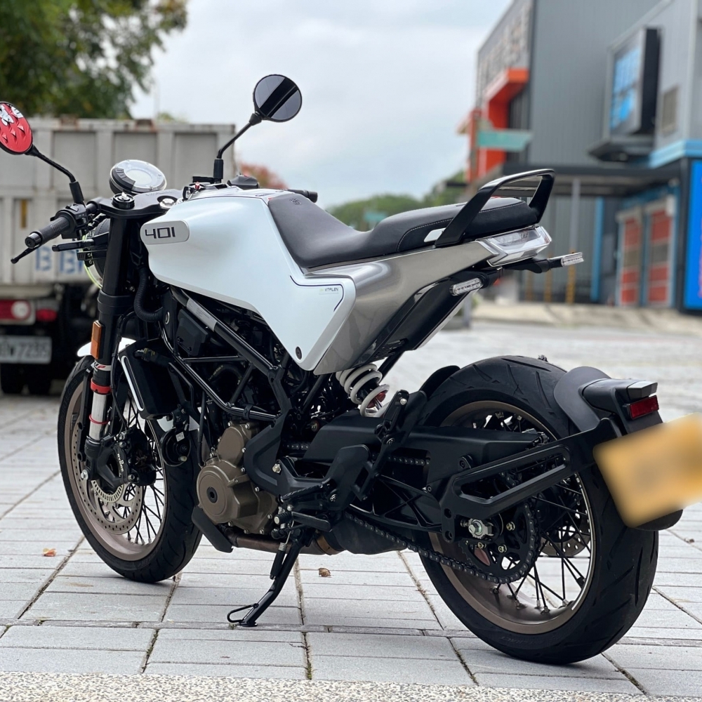 【2022 HUSQVARNA VITPILEN401】