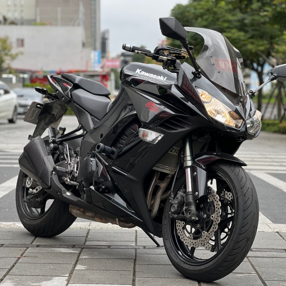 【2012 KAWASAKI Z1000SX】