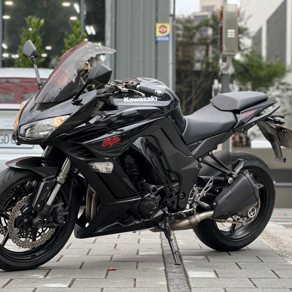 【2012 KAWASAKI Z1000SX】