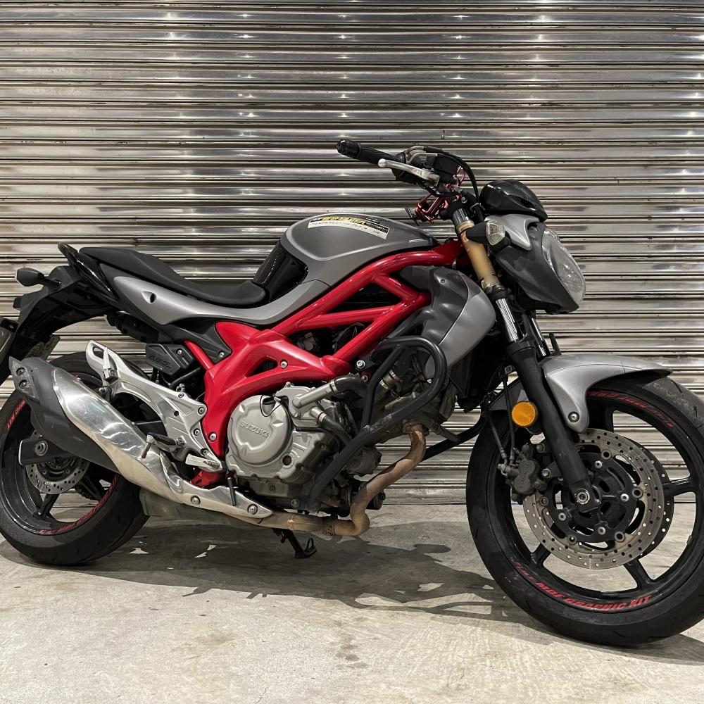 【2015 SUZUKI SV650】