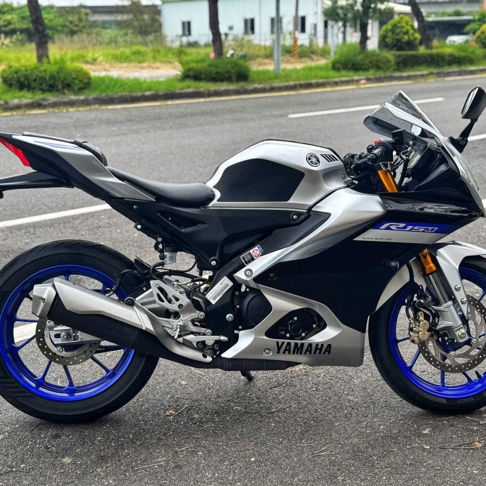 【2023 YAMAHA YZF-R15 V4 TFT】