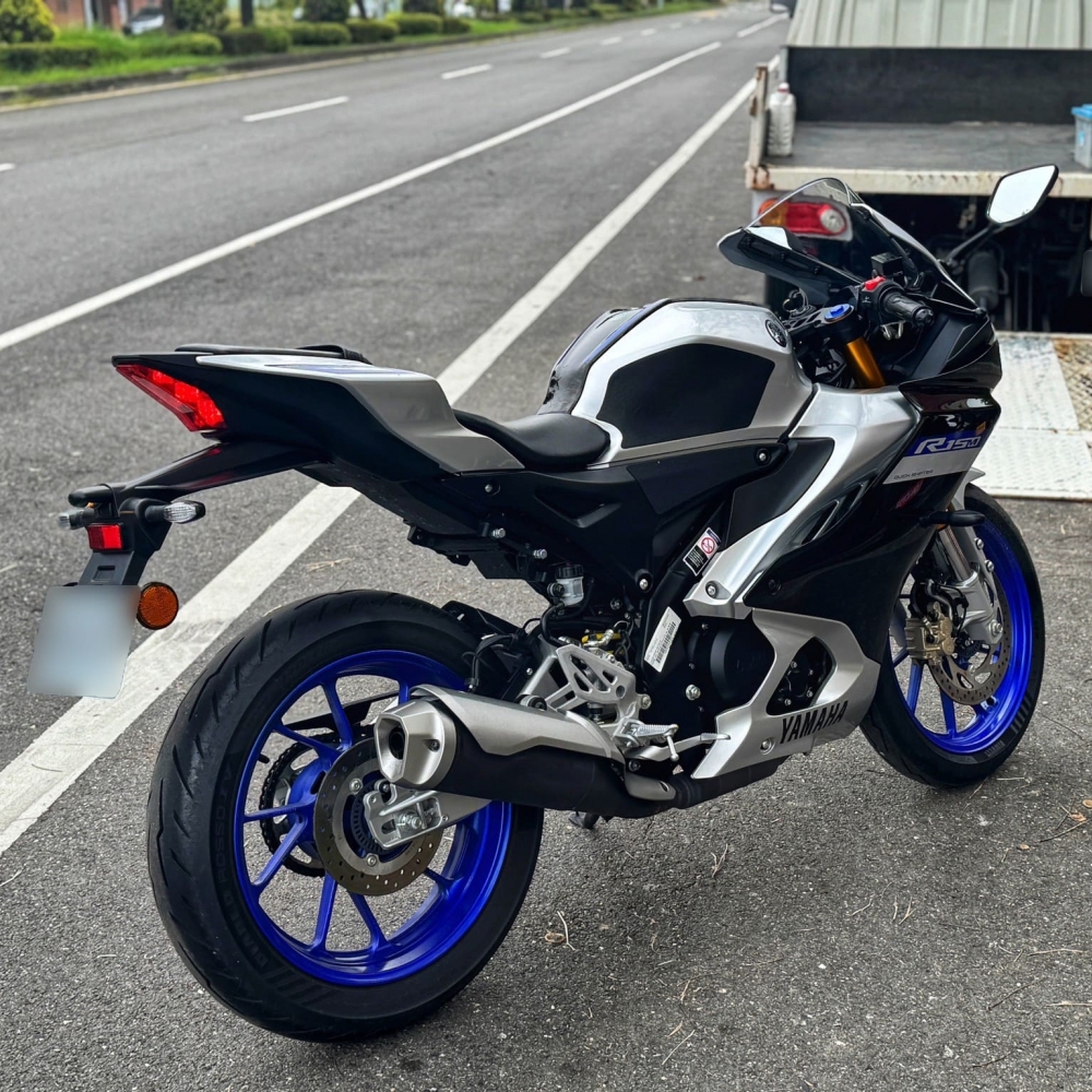 【2023 YAMAHA YZF-R15 V4 TFT】