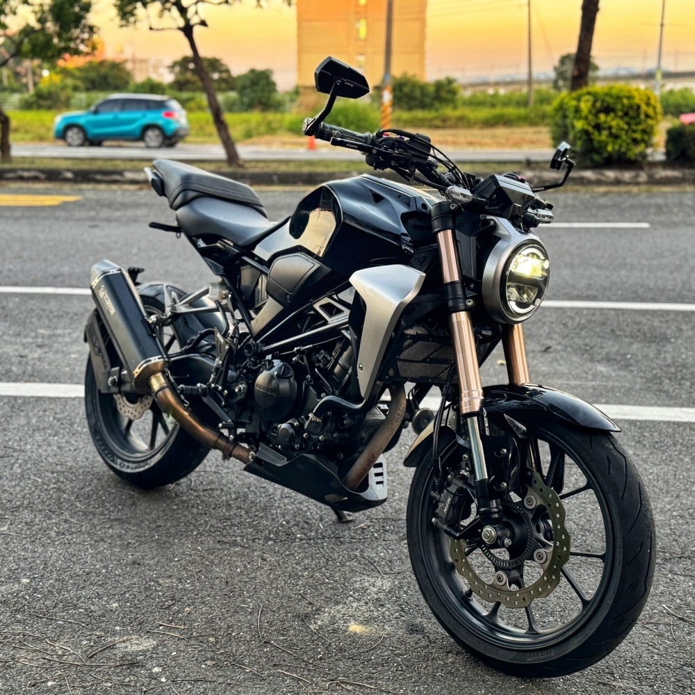 【2019 HONDA CB300R】