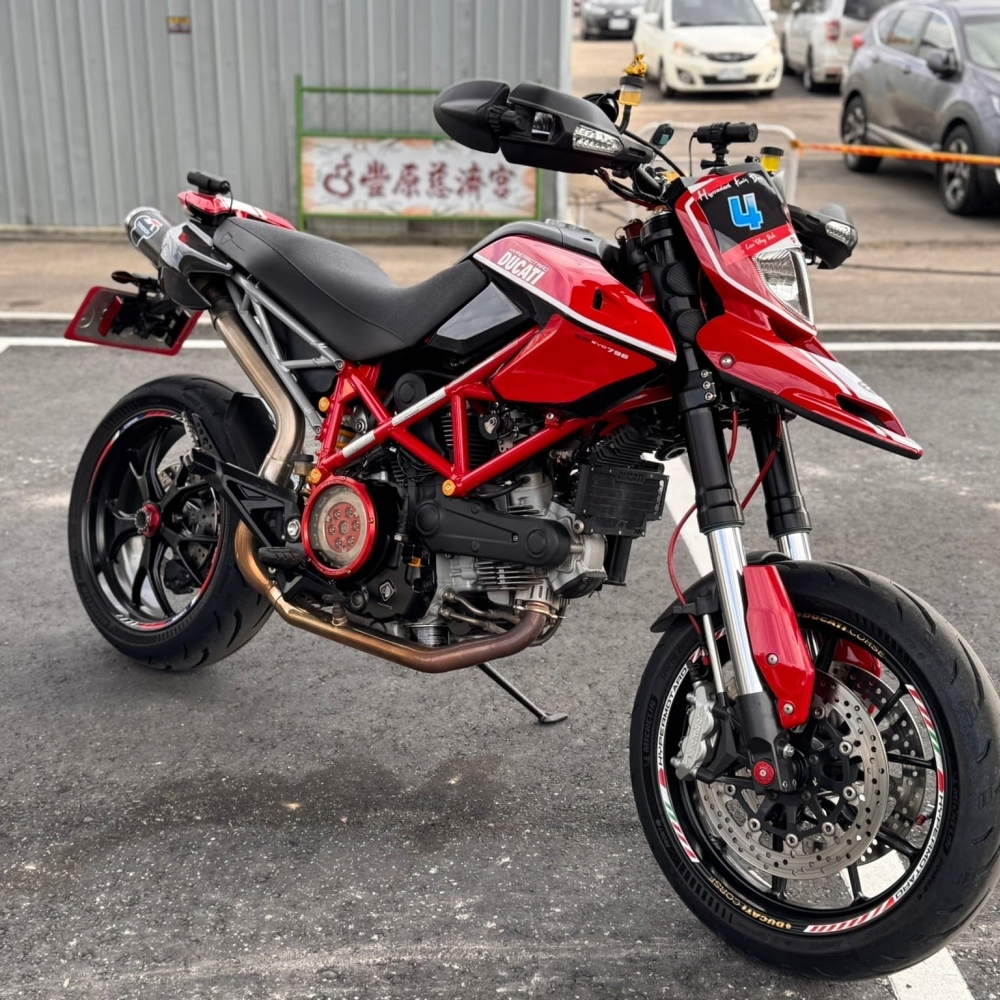 【2012 DUCATI Hypermotard 796】