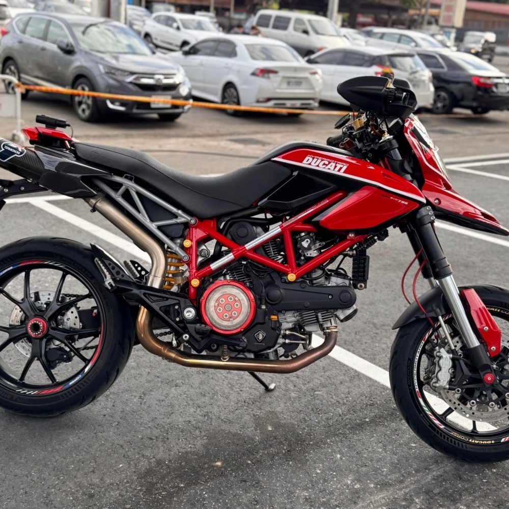 【2012 DUCATI Hypermotard 796】