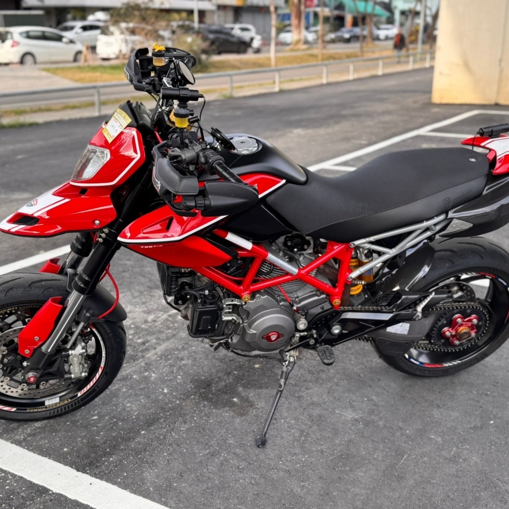 【2012 DUCATI Hypermotard 796】