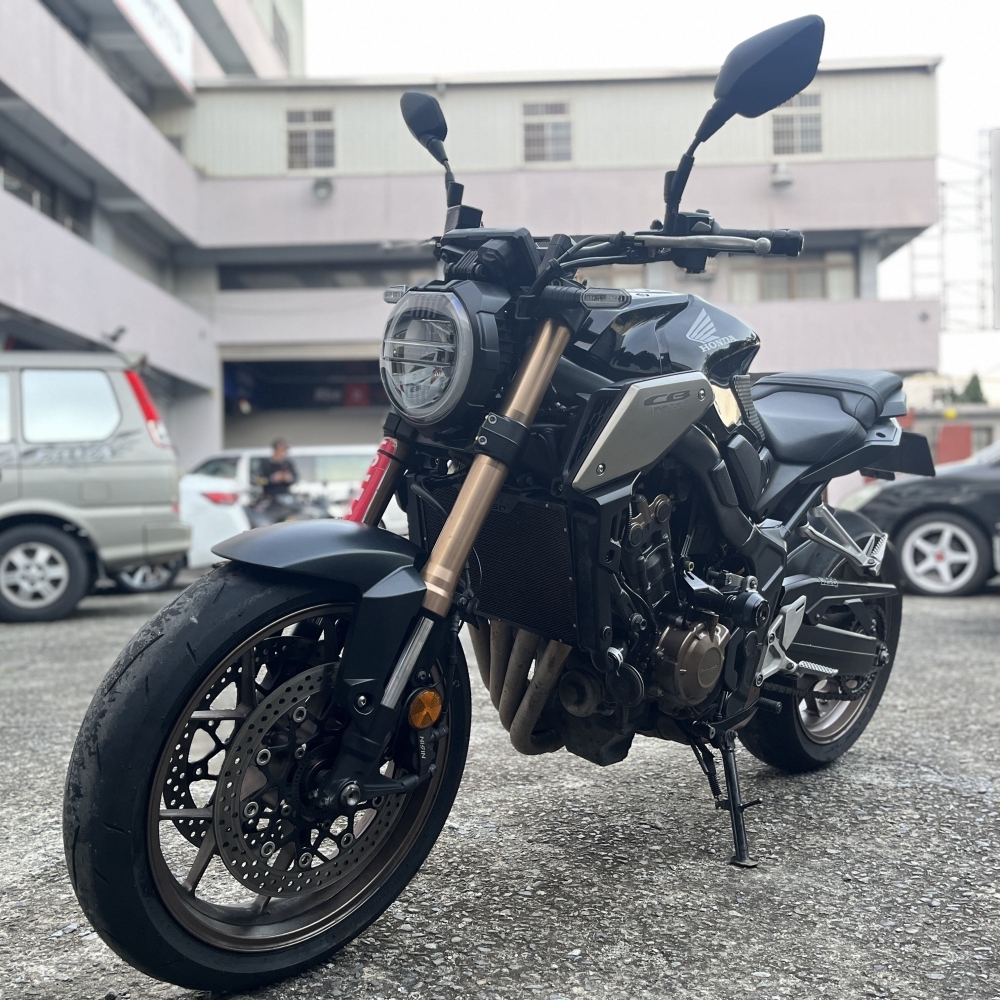 【2019 HONDA CB650R】