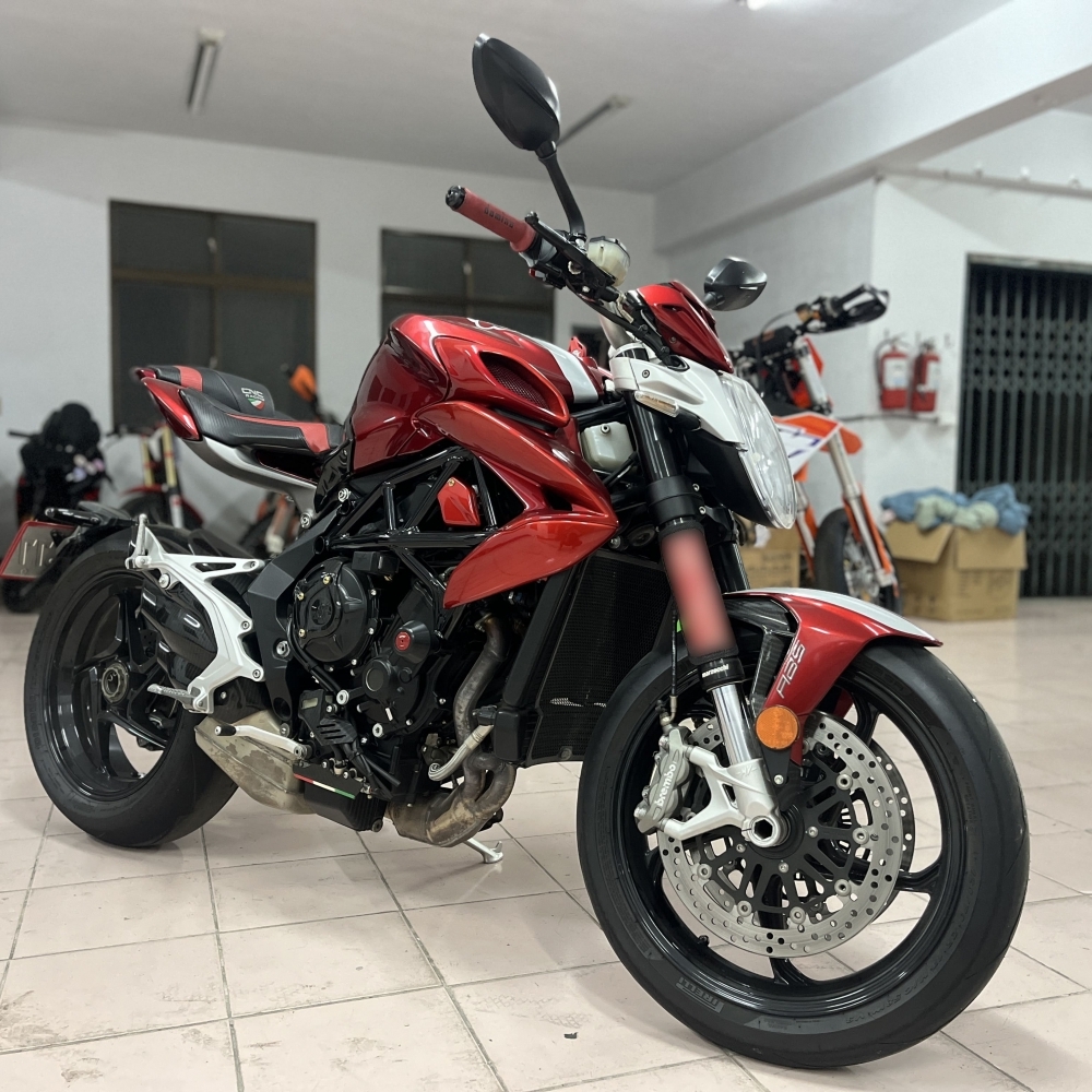 【2019 MV AGUSTA BRUTALE 800】