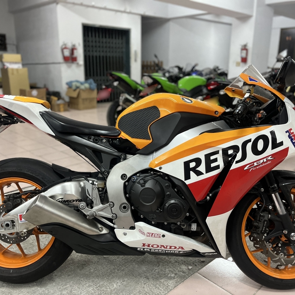 【2013 HONDA CBR1000RR】