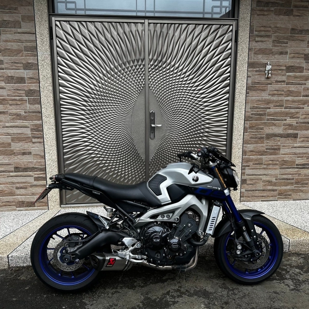 【2015 YAMAHA MT-09】