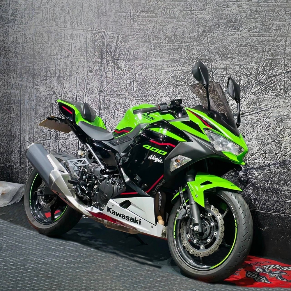 【2021 KAWASAKI NINJA400】