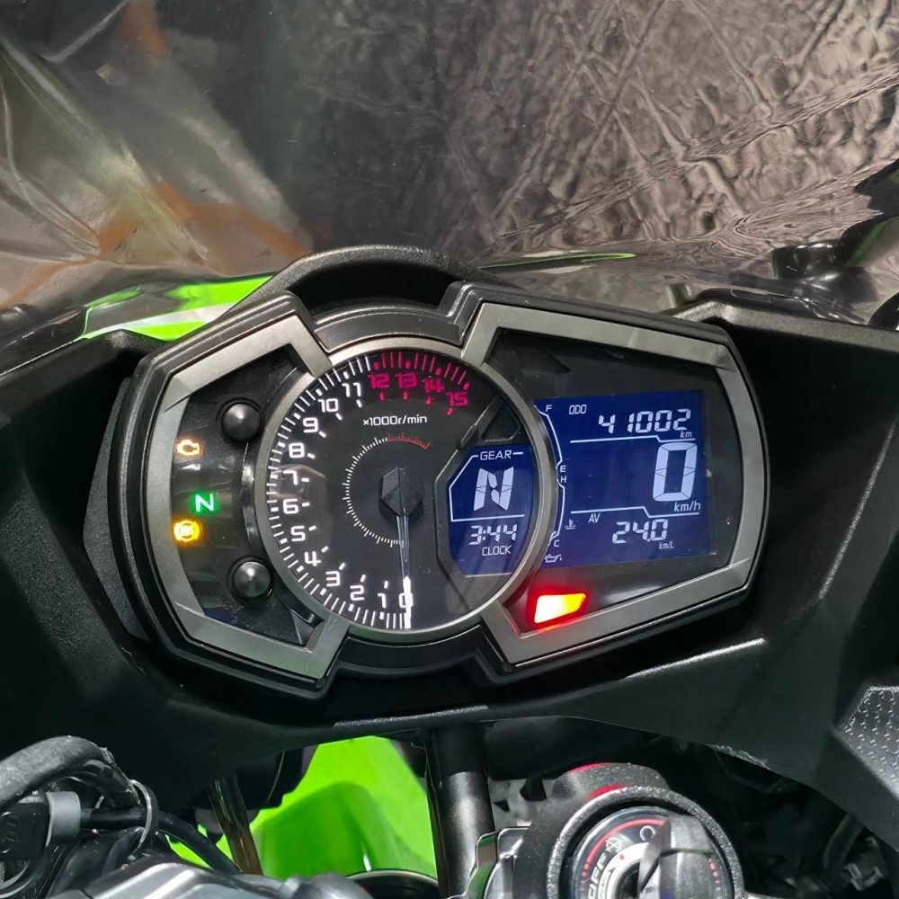 【2021 KAWASAKI NINJA400】