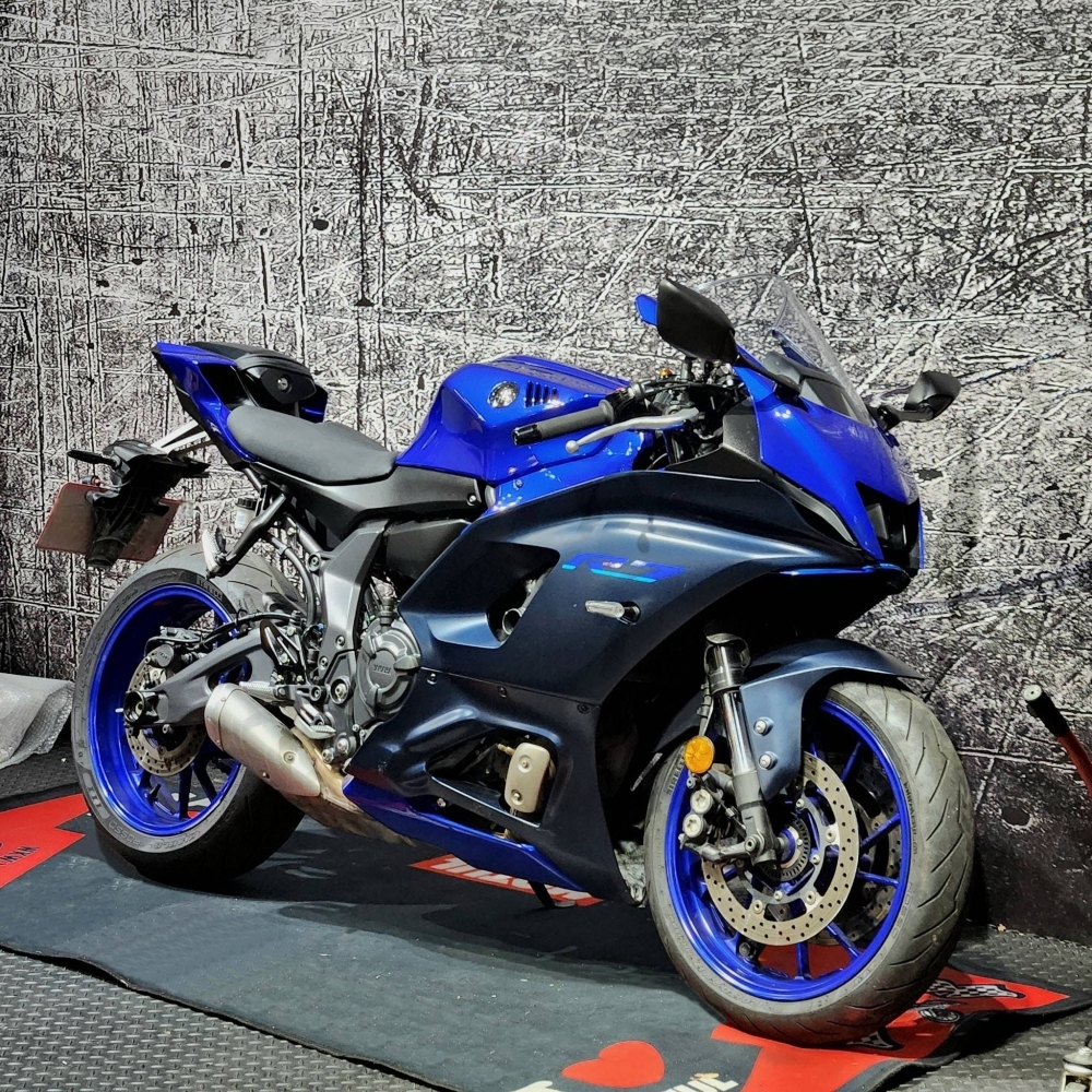 【2023 YAMAHA YZF-R7】