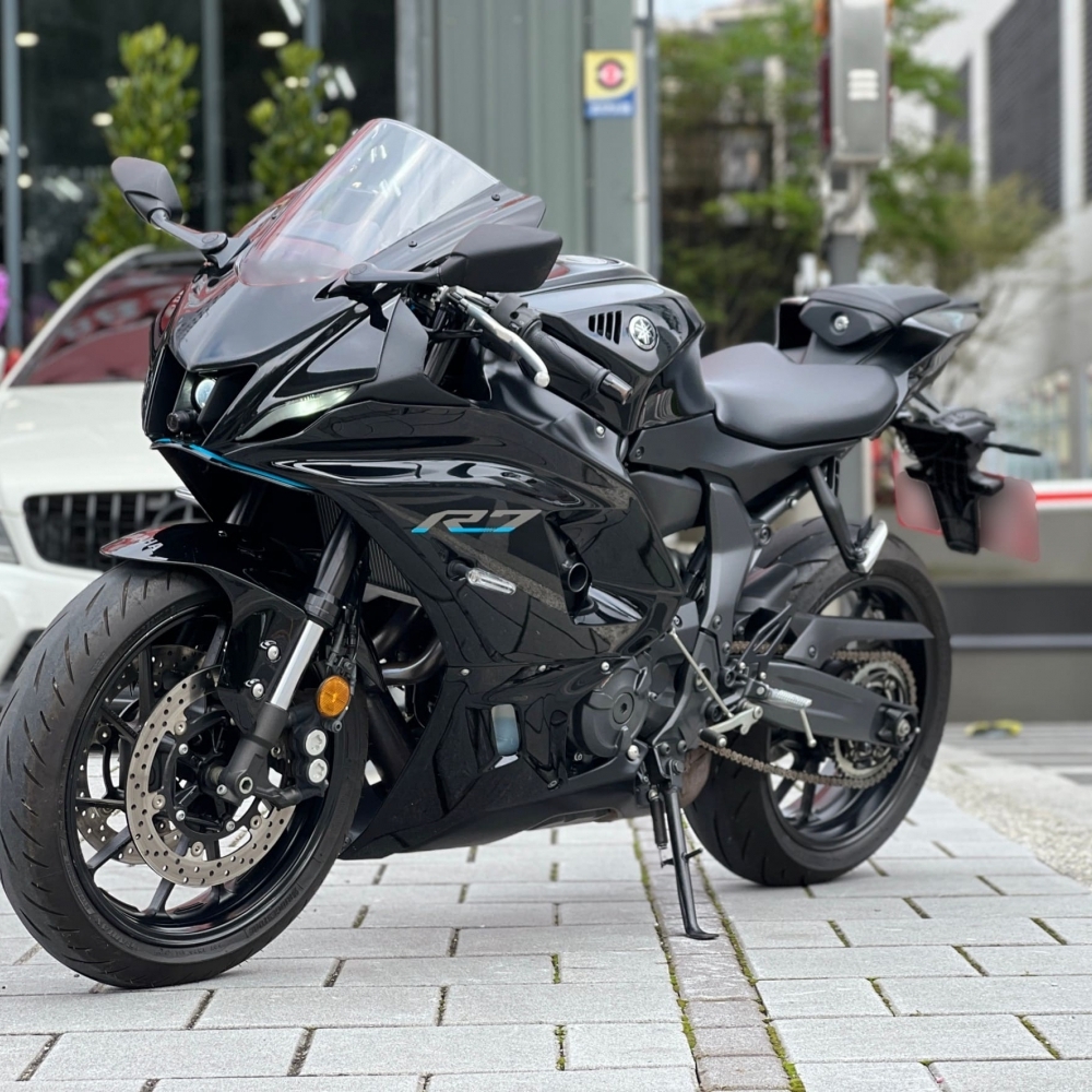 【2022 YAMAHA YZF-R7 公司車】