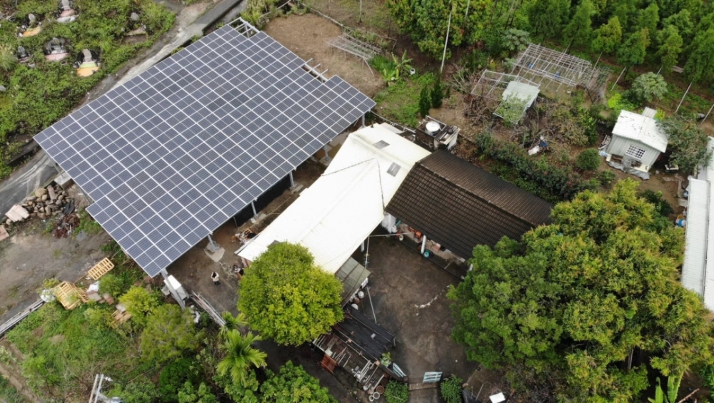 苗栗縣 公館建地 72.475kWp <BR/> 苗栗太陽能板架設